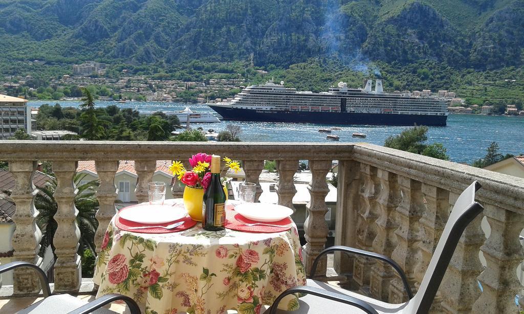 Apartment Ivan Kotor Bagian luar foto